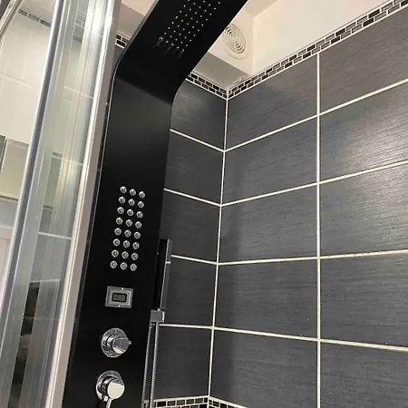 Au Bord De L'eau Le Grau-du-Roi